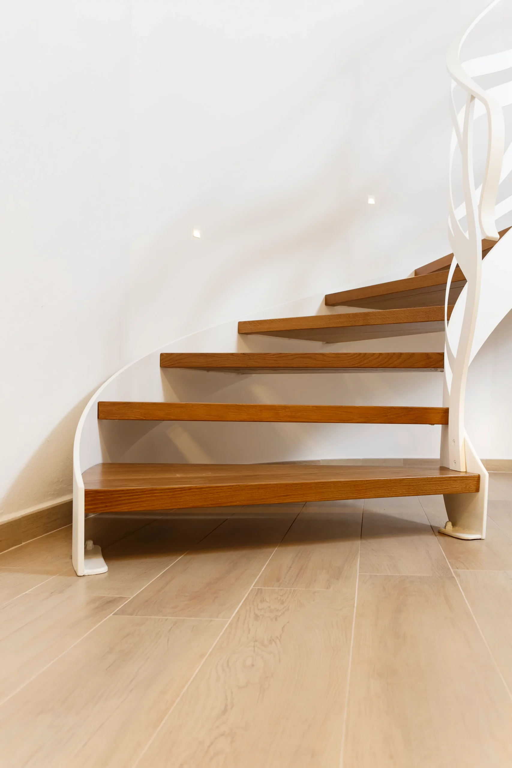 Elicoidale scale bitozzi scale